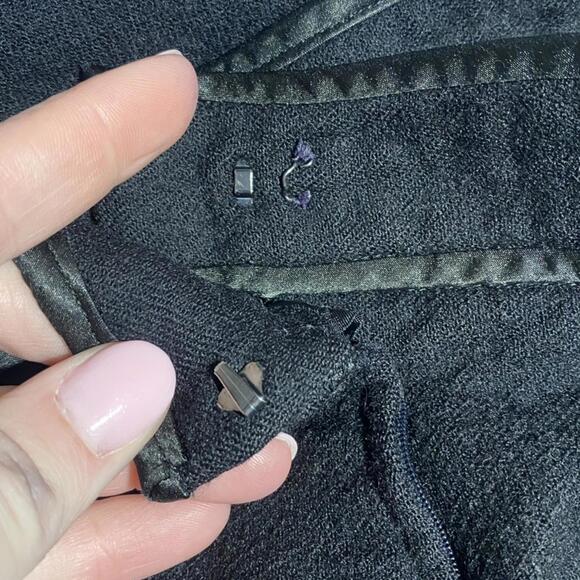 Louis Feraud Vintage A Line Designer Skirt Wool Black 1970's Excellent 38 (US 6) - Picture 4 of 7